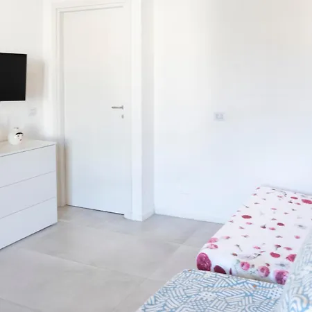 Apartment Mo92 Loreto- Duomo Bright Milan